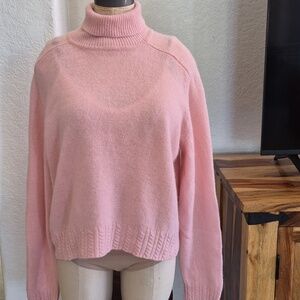 Vtg. Chaus 70% Lambwool, 20% Angora Rabbit Hair & 10% Nylon Turtleneck Sweater